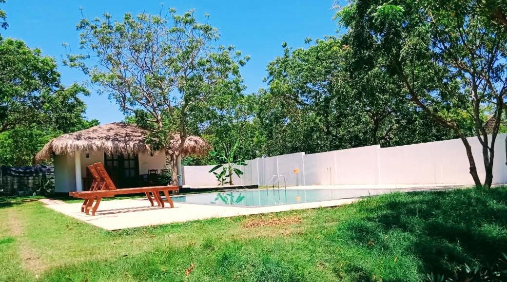 Hotel Kirinda Heaven - Yala Esterno foto